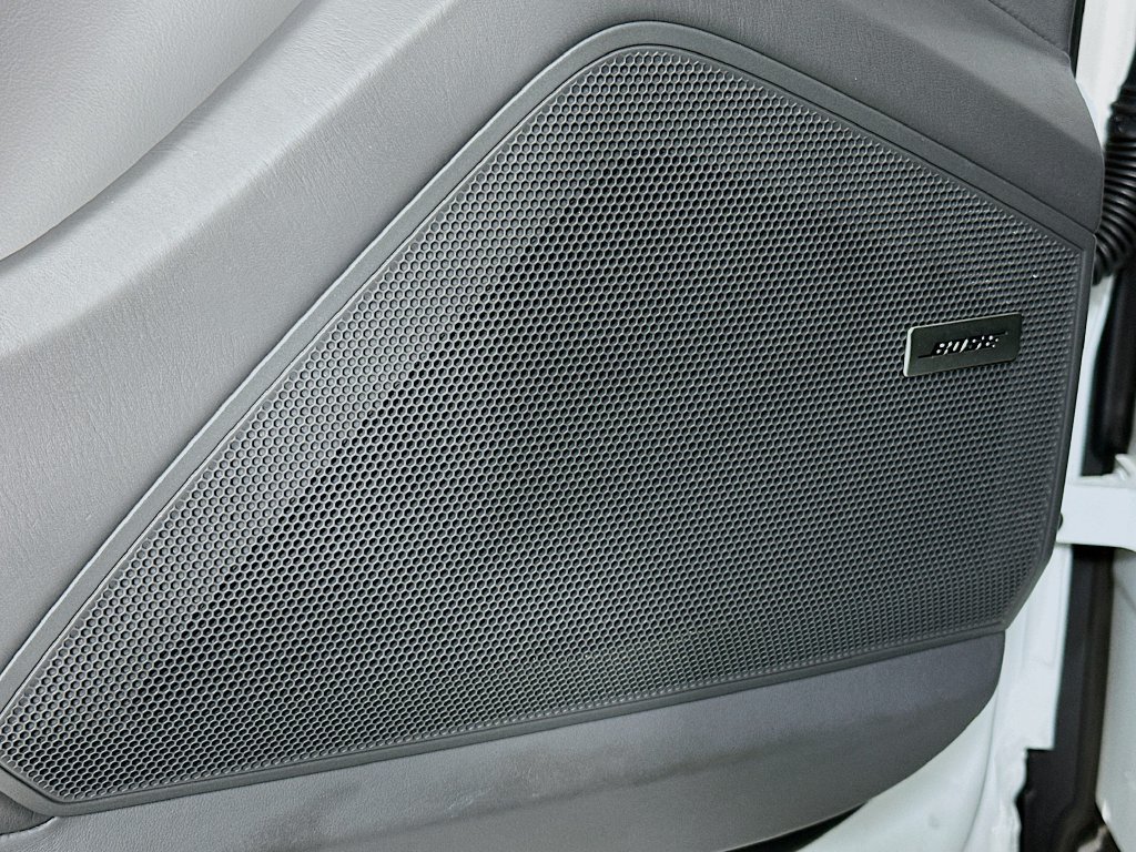 Certified 2022 Porsche Cayenne AWD/4WD image 21