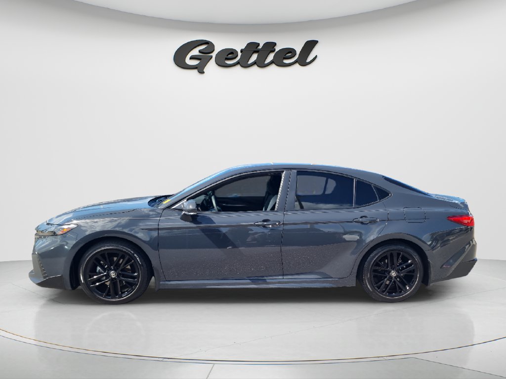Used 2025 Toyota Camry LE FWD image 7