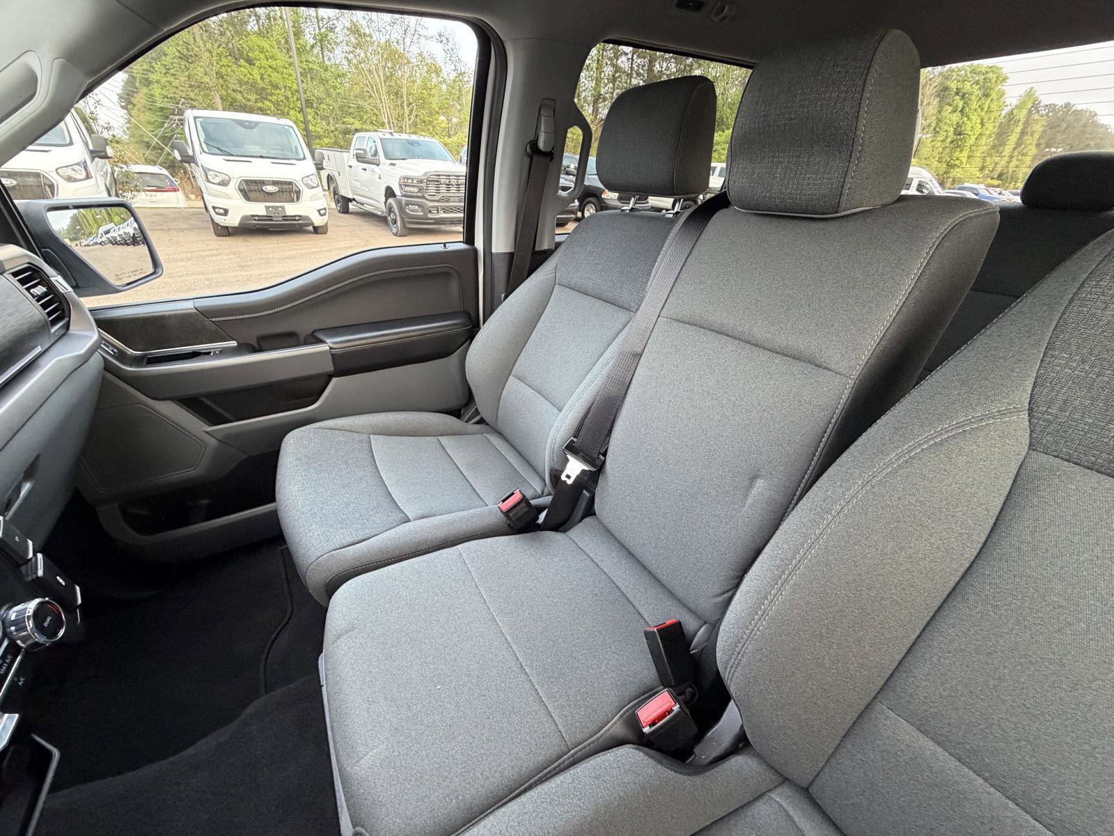 Used 2025 Ford F150 XLT w/ Equipment Group 301A Standard image 14