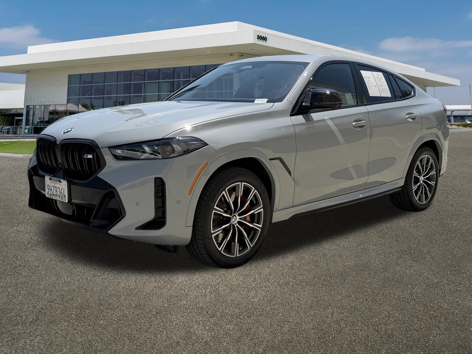 Certified 2024 BMW X6 M60i w/ Dynamic Handling Package AWD/4WD image 5
