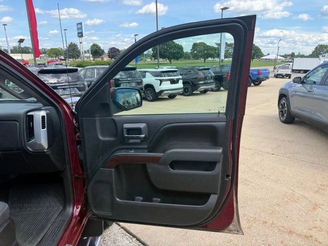 Used 2016 GMC Sierra 1500 SLE w/ LPO, Chrome Plus Package AWD/4WD image 16