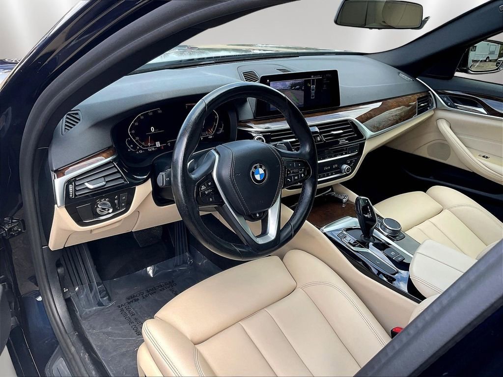 Used 2020 BMW 530i xDrive w/ Convenience Package AWD/4WD image 17