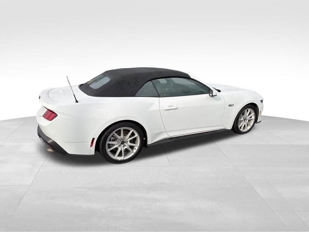 Used 2025 Ford Mustang GT Premium RWD image 12