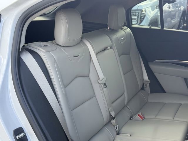 Used 2021 Cadillac XT4 Luxury w/ Driver Awareness Package FWD image 31