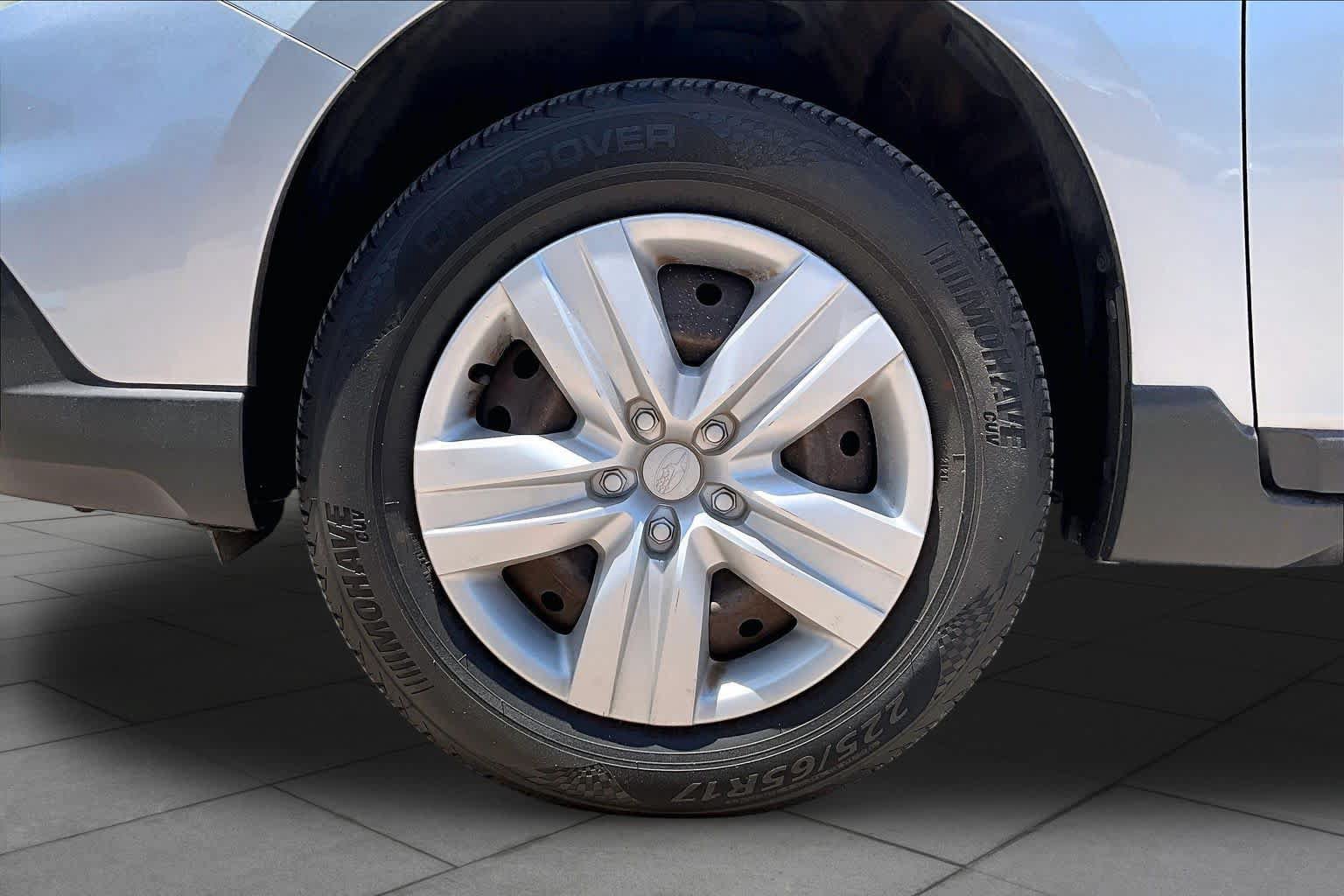 Used 2015 Subaru Outback 2.5i AWD/4WD image 11