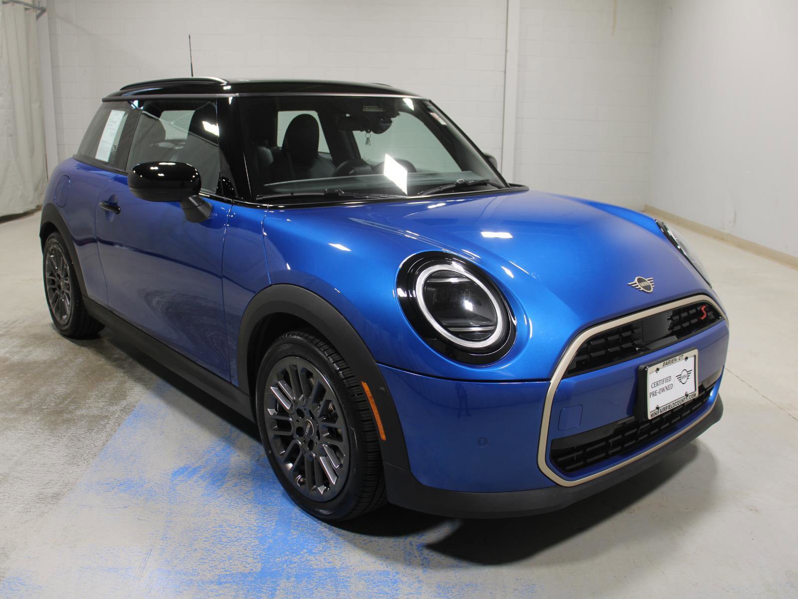 Certified 2025 MINI Cooper S image 1