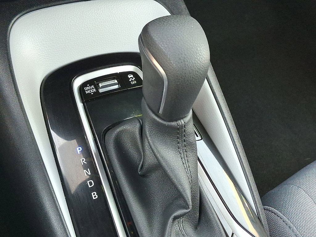 Used 2024 Toyota Corolla SE FWD image 4