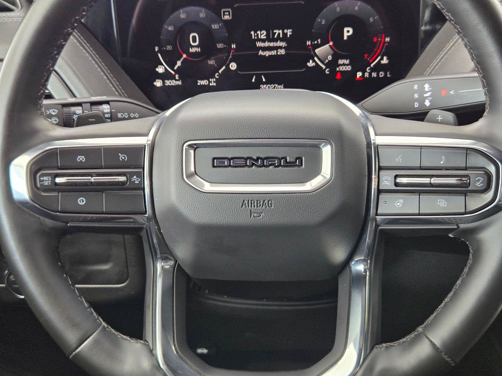 Used 2025 GMC Yukon Denali AWD/4WD image 14