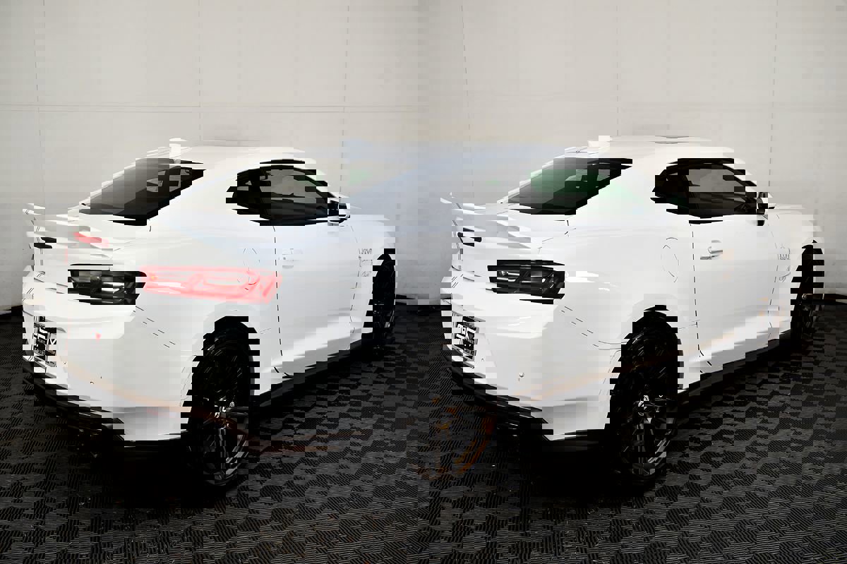 Used 2017 Chevrolet Camaro SS w/ LPO, Ground Effects Package image 7