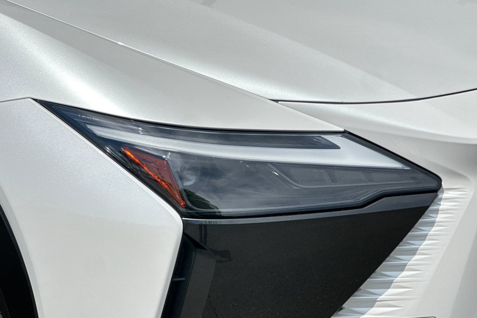 Certified 2025 Lexus RZ 450e AWD/4WD image 13