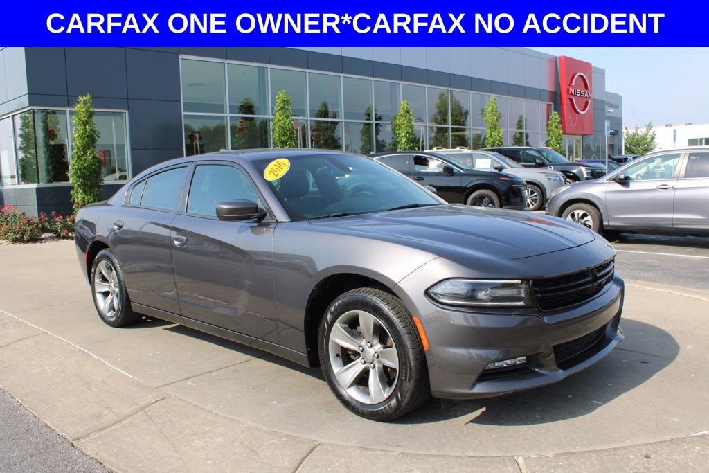 Used 2016 Dodge Charger SXT w/ Navigation & Travel Group