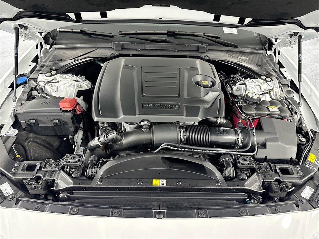New 2024 Jaguar XF R-Dynamic SE image 32