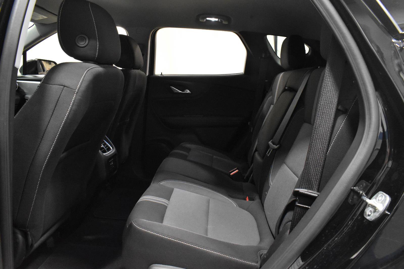 Used 2025 Chevrolet Blazer LT AWD/4WD image 4