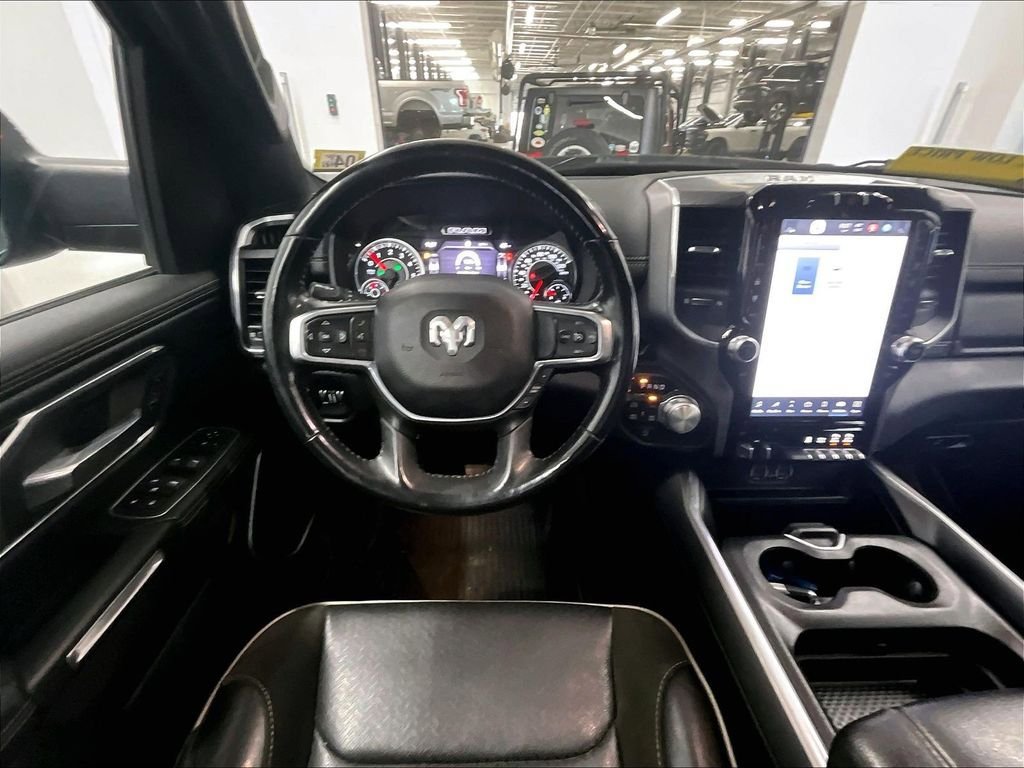 Used 2023 RAM 1500 Laramie AWD/4WD image 17