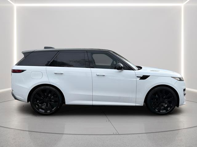 New 2026 Land Rover Range Rover Sport Dynamic SE AWD/4WD image 6