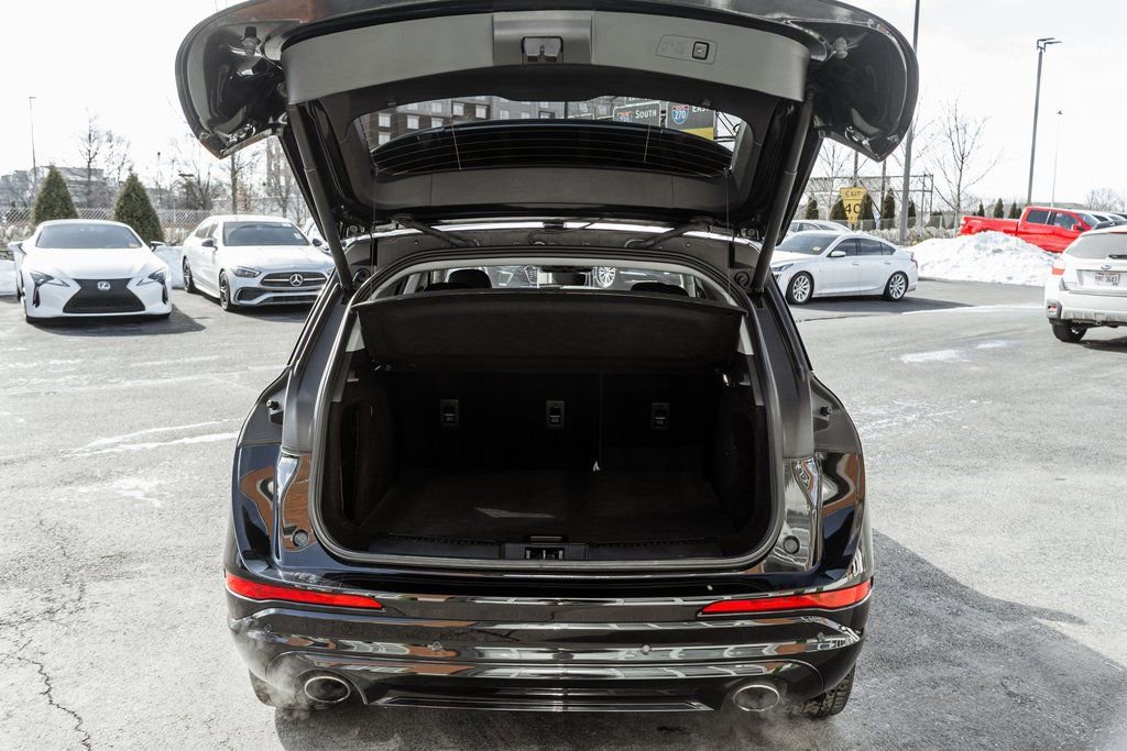 Used 2022 Lincoln Corsair Reserve image 32