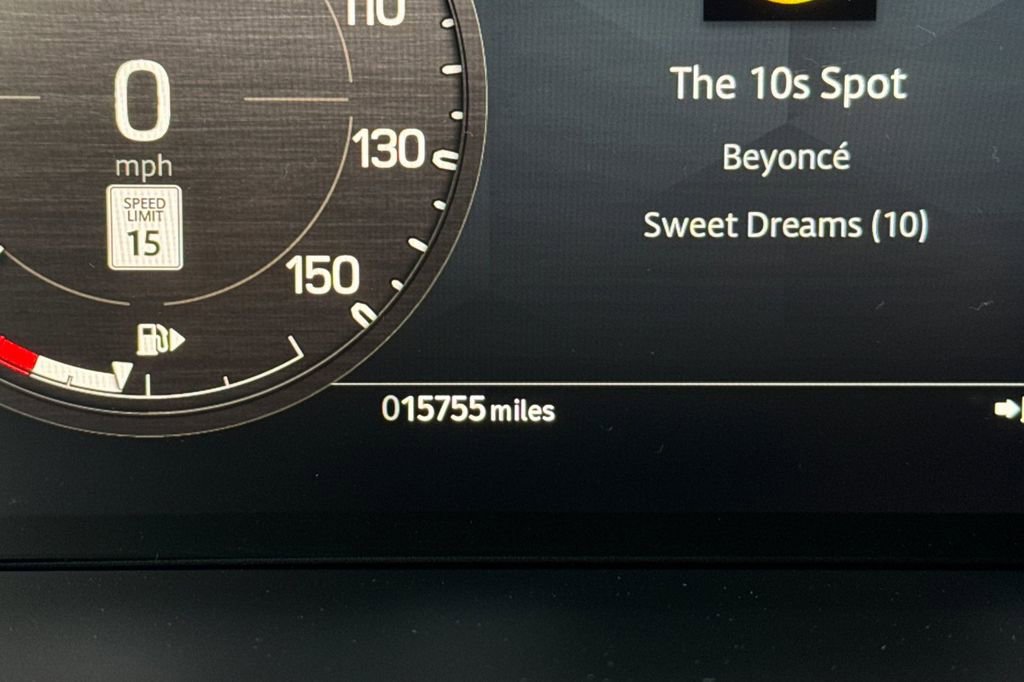 Used 2023 Land Rover Defender 90 V8 image 32