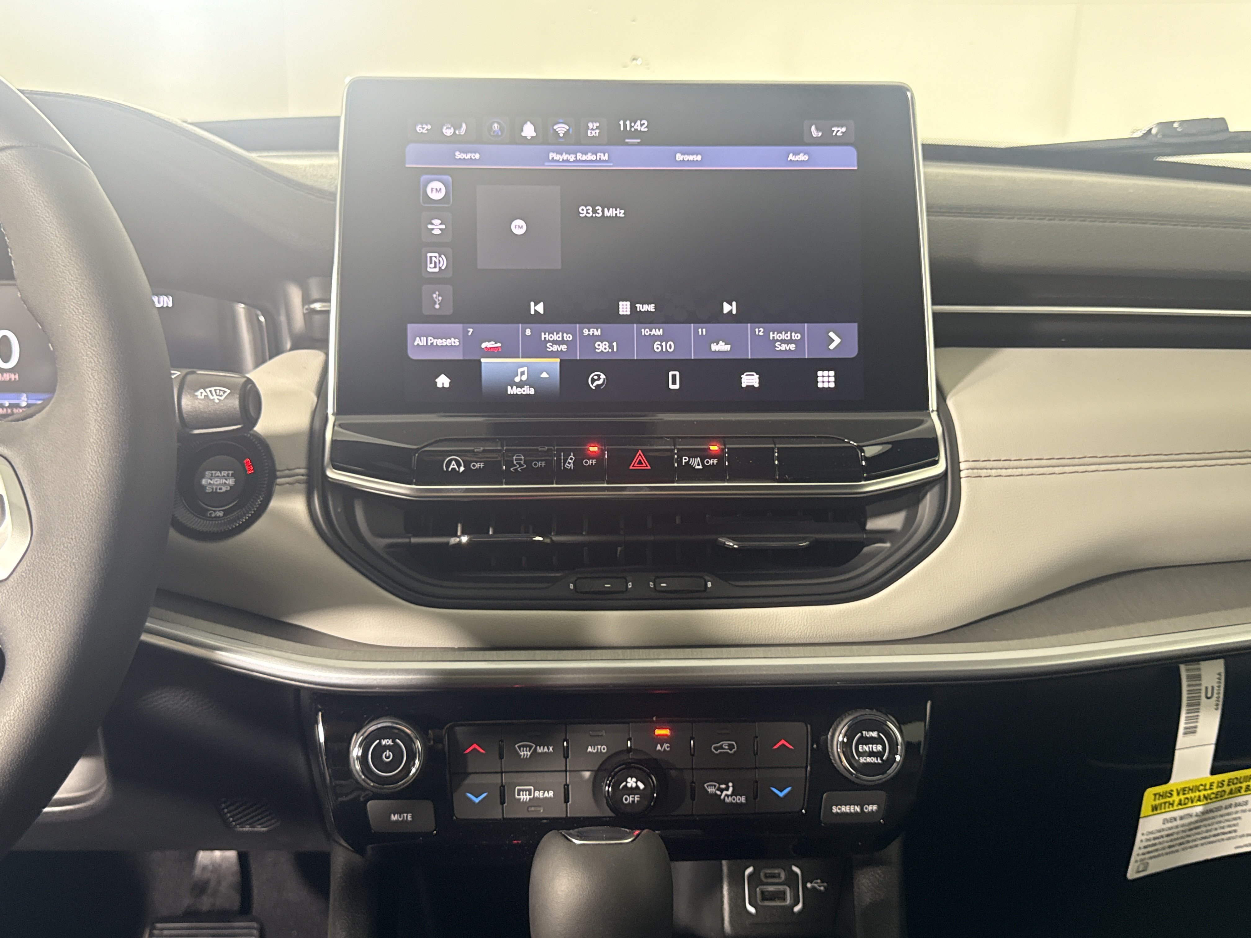 New 2026 Jeep Compass Limited AWD/4WD image 25