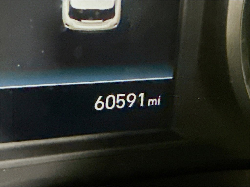 Used 2020 Hyundai Veloster 2.0 Premium image 5