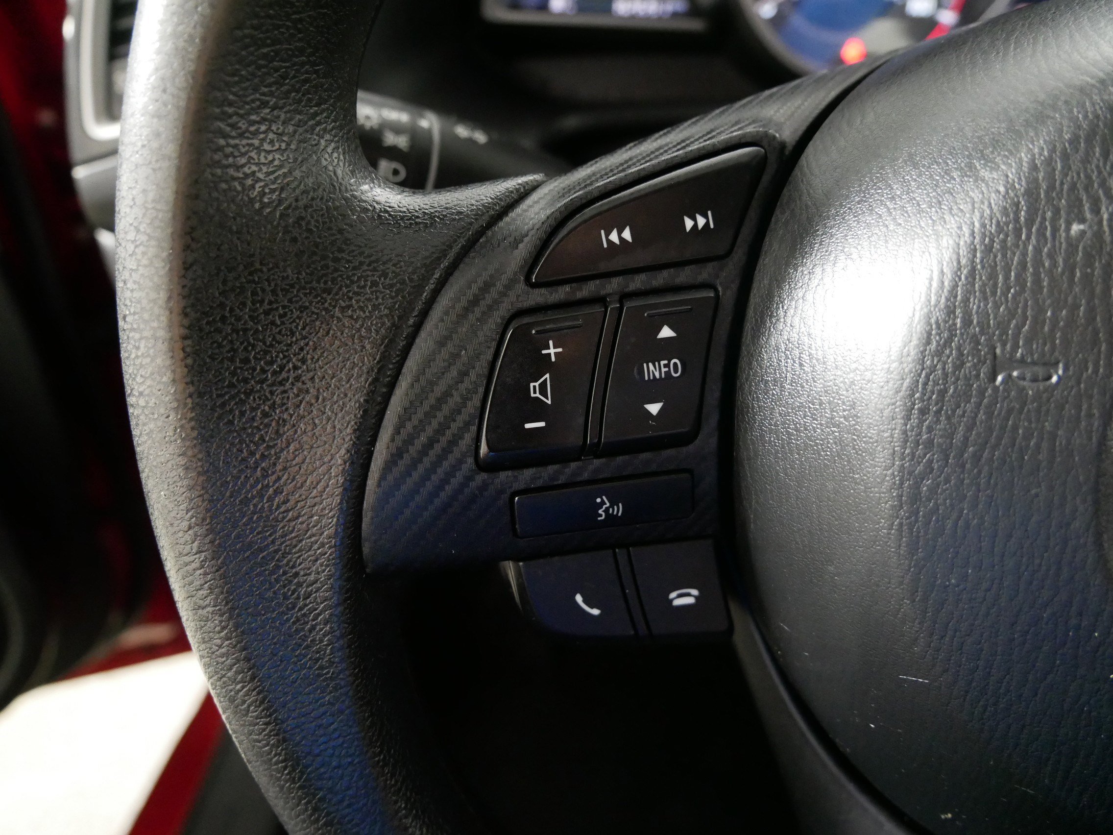 Used 2014 MAZDA MAZDA3 i Sport image 27