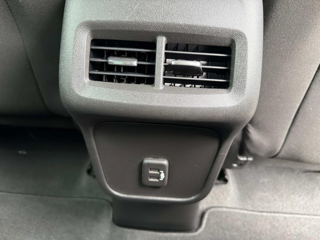 Used 2023 Chevrolet Equinox LS w/ Driver Confidence II Package FWD image 20