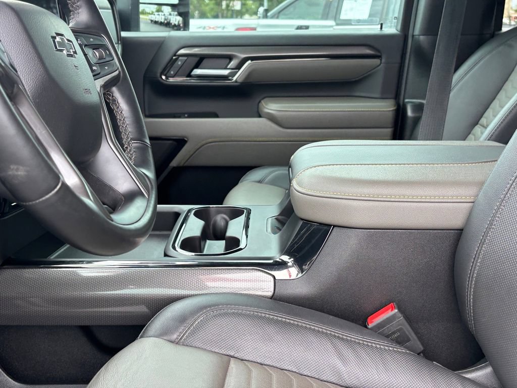 Certified 2024 Chevrolet Silverado 2500 ZR2 w/ Technology Package AWD/4WD image 12