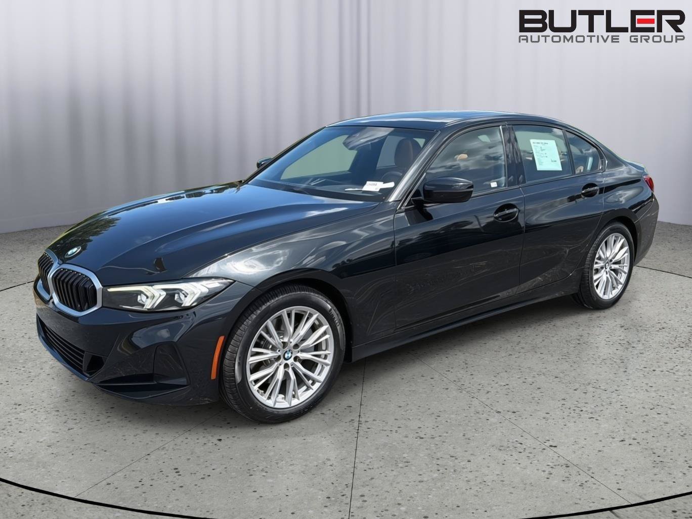 Used 2023 BMW 330i xDrive Sedan w/ Premium Package AWD/4WD image 1