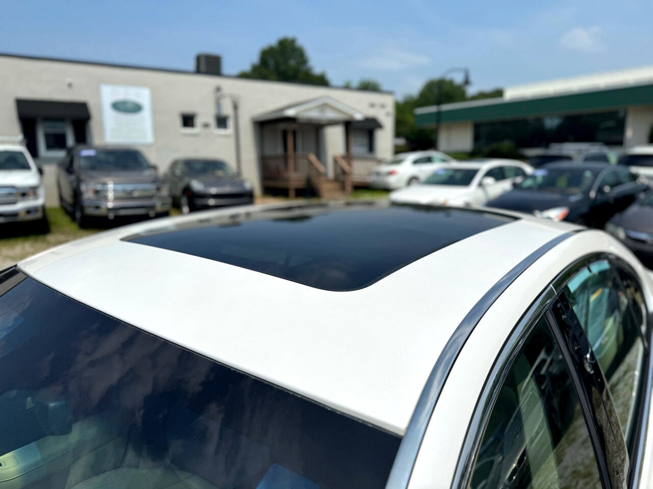 Used 2014 Lincoln MKS AWD w/ Equipment Group 101A image 12