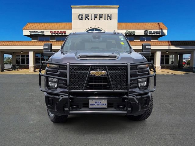 Used 2024 Chevrolet Silverado 2500 Custom w/ Custom Value Package AWD/4WD image 12