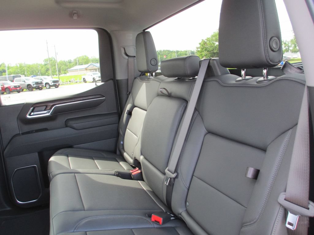 New 2026 GMC Sierra 1500 SLT w/ SLT Premium Package AWD/4WD image 14