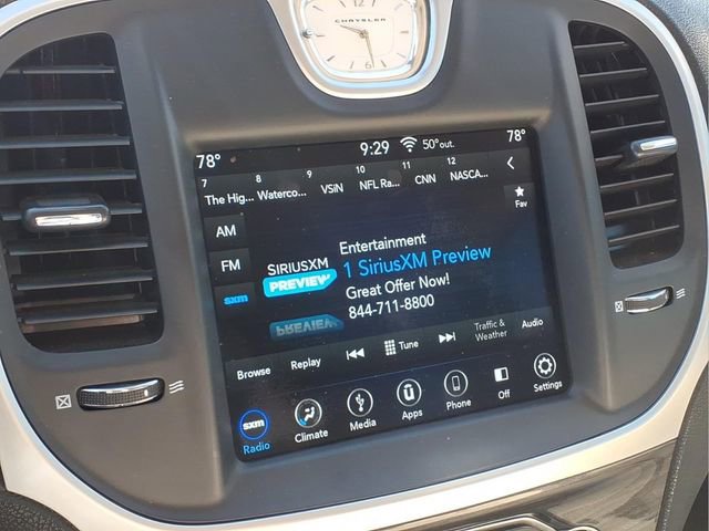 Used 2019 Chrysler 300 Touring w/ Driver Convenience Group image 6