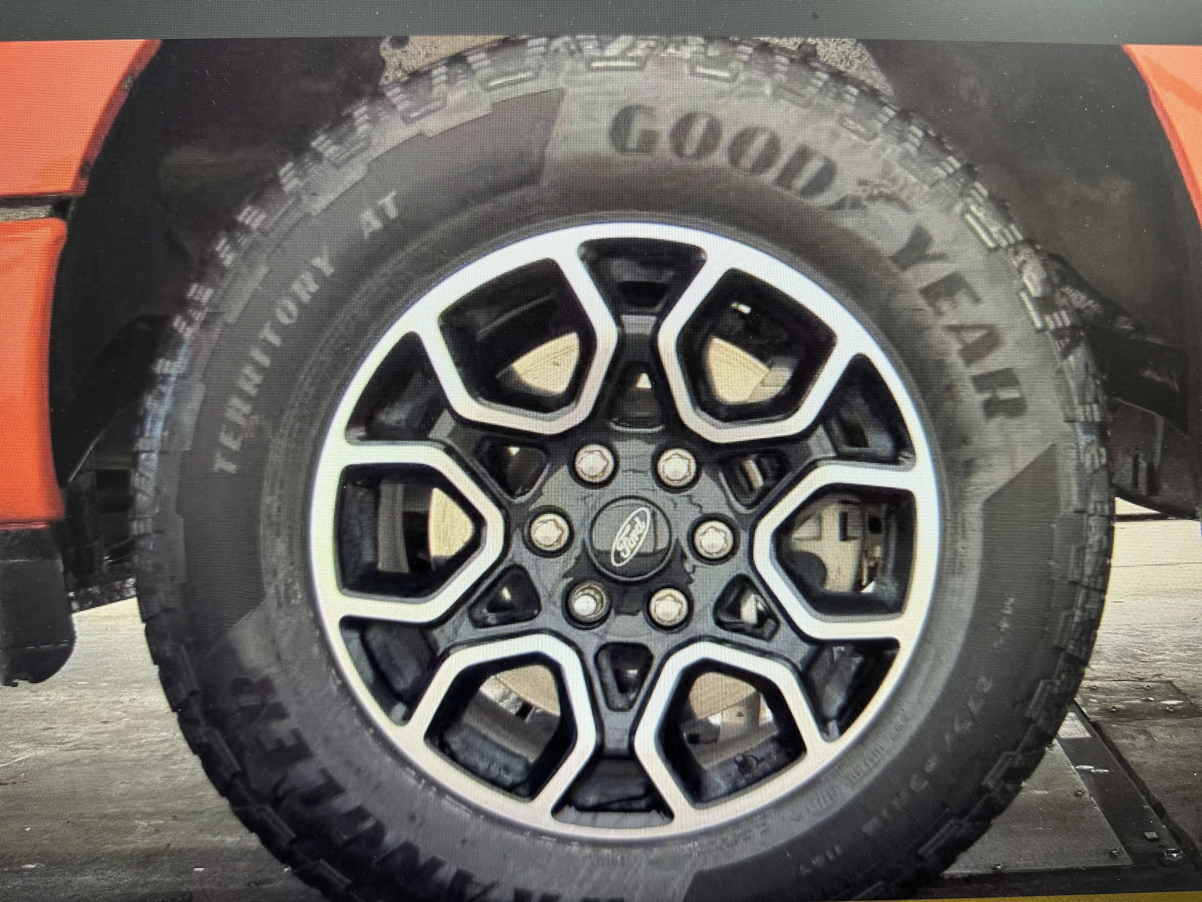 Used 2023 Ford F150 Lariat image 7