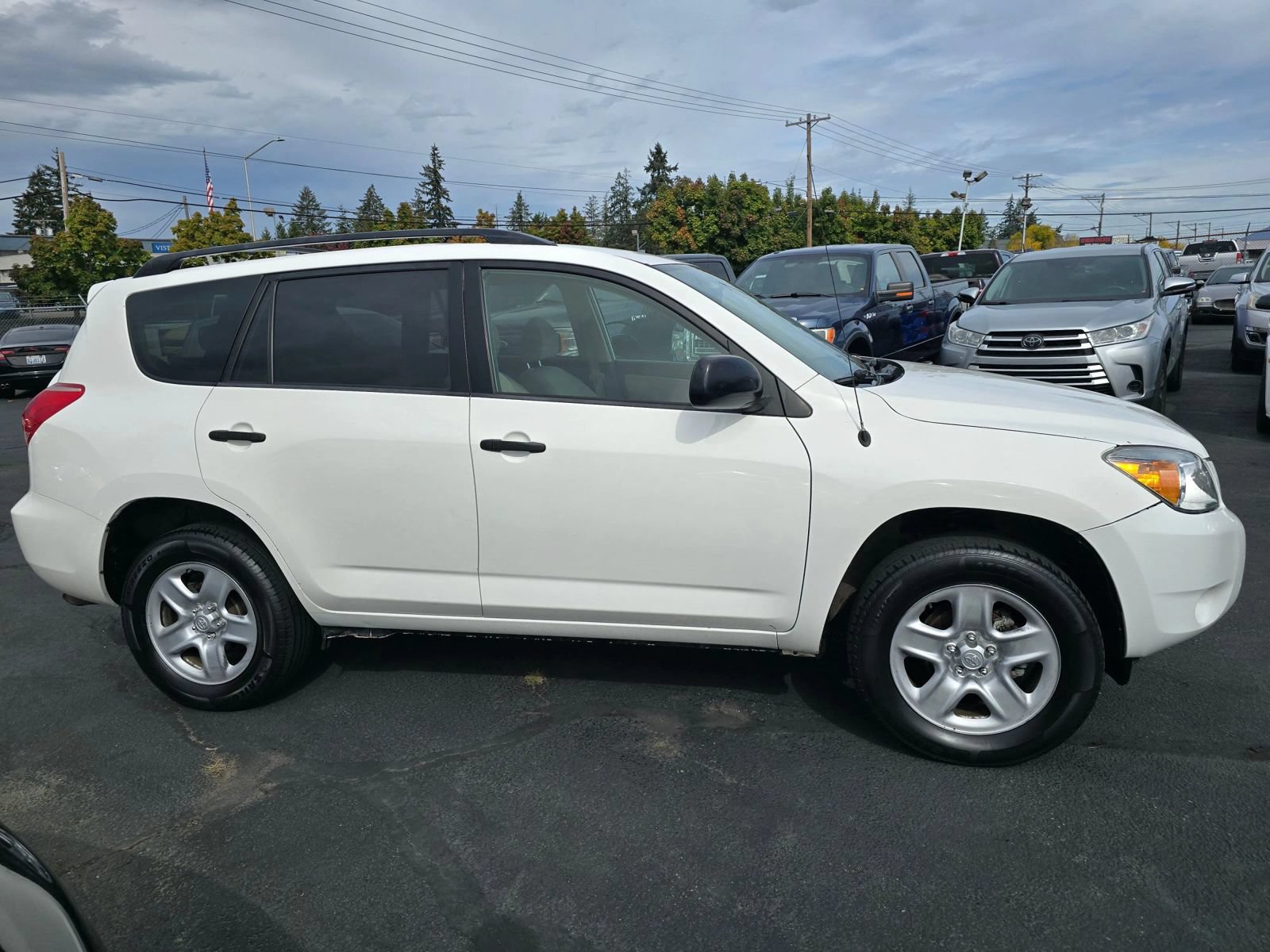 Used 2008 Toyota RAV4 4WD image 6