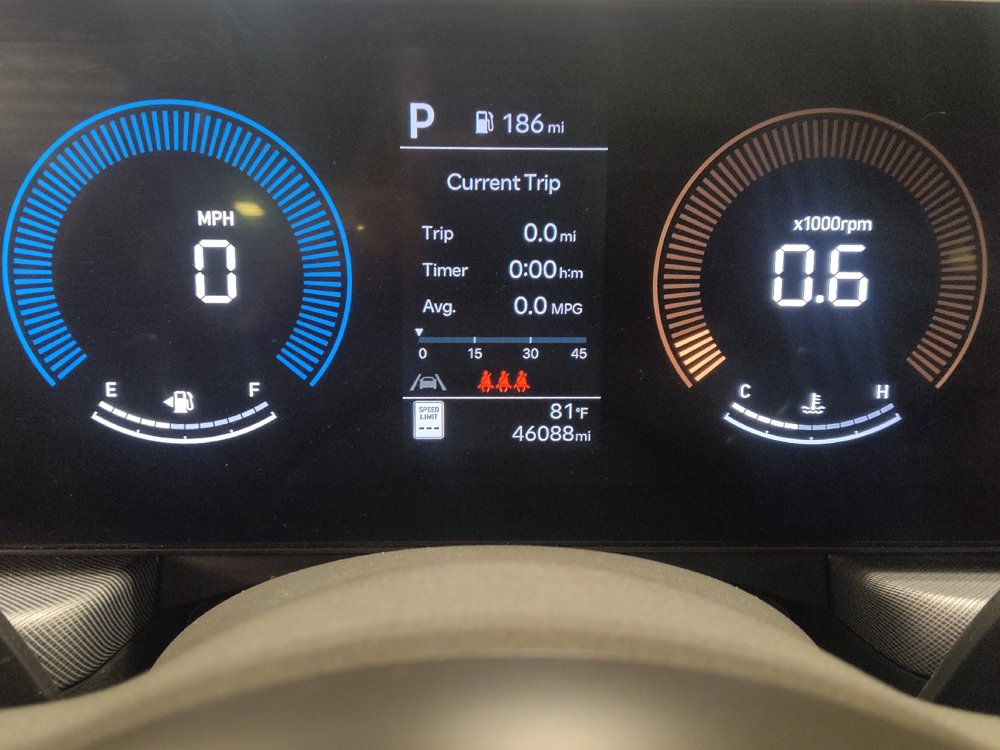 Used 2025 Hyundai Sonata SEL FWD image 23