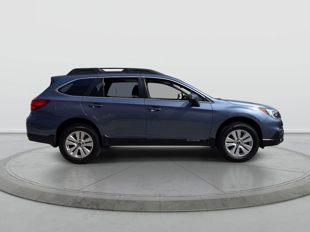 Used 2016 Subaru Outback 2.5i Premium image 9