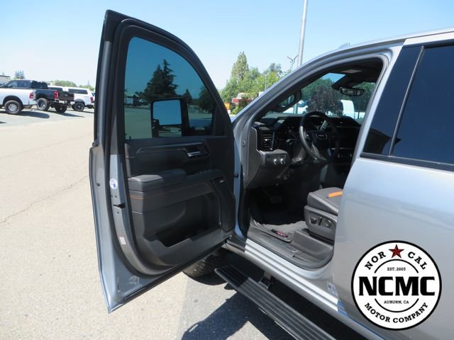 Used 2026 GMC Sierra 3500 AT4 w/ AT4 Premium Plus Package AWD/4WD image 20