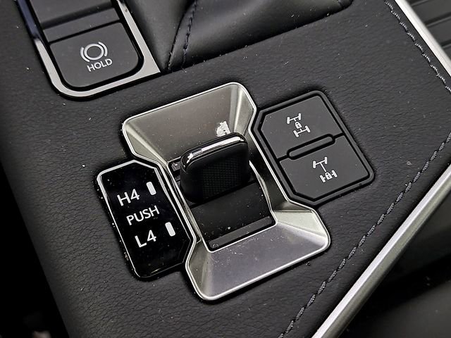 Used 2025 Lexus GX 550 AWD/4WD image 28