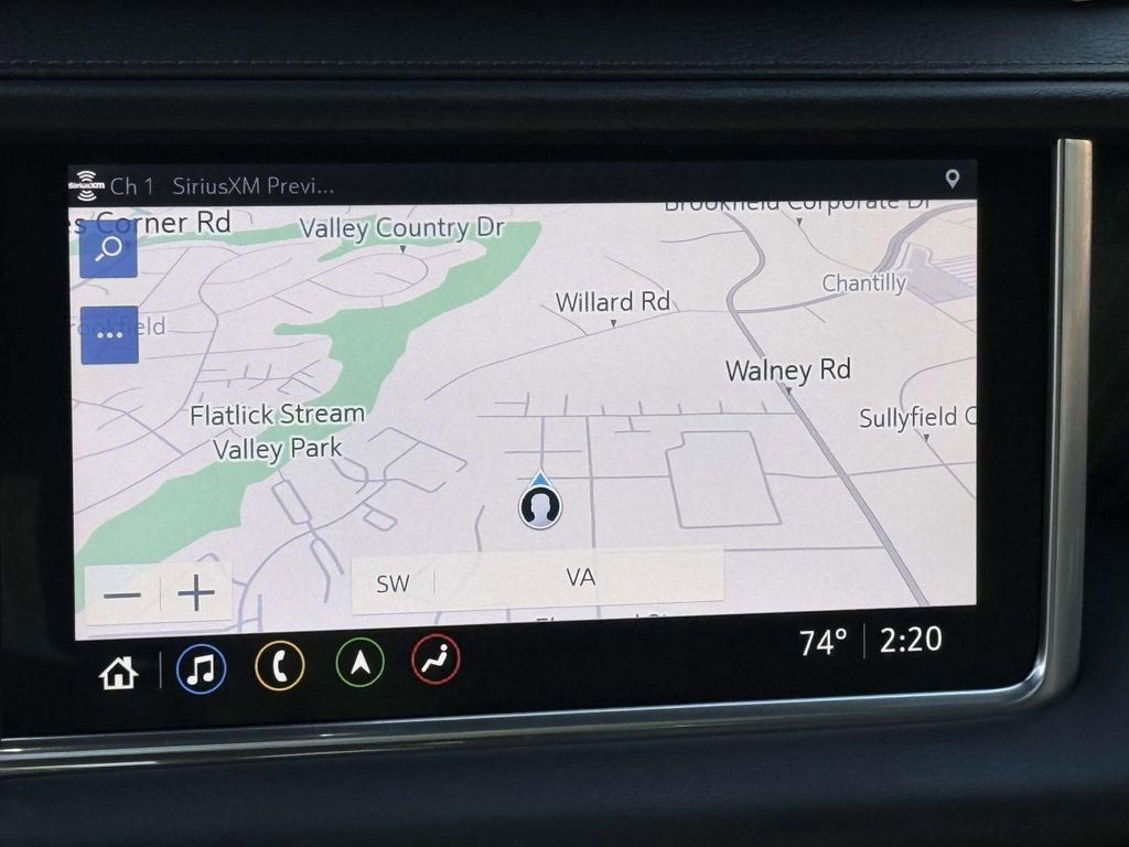 Used 2021 GMC Yukon Denali w/ Denali Premium Package image 10