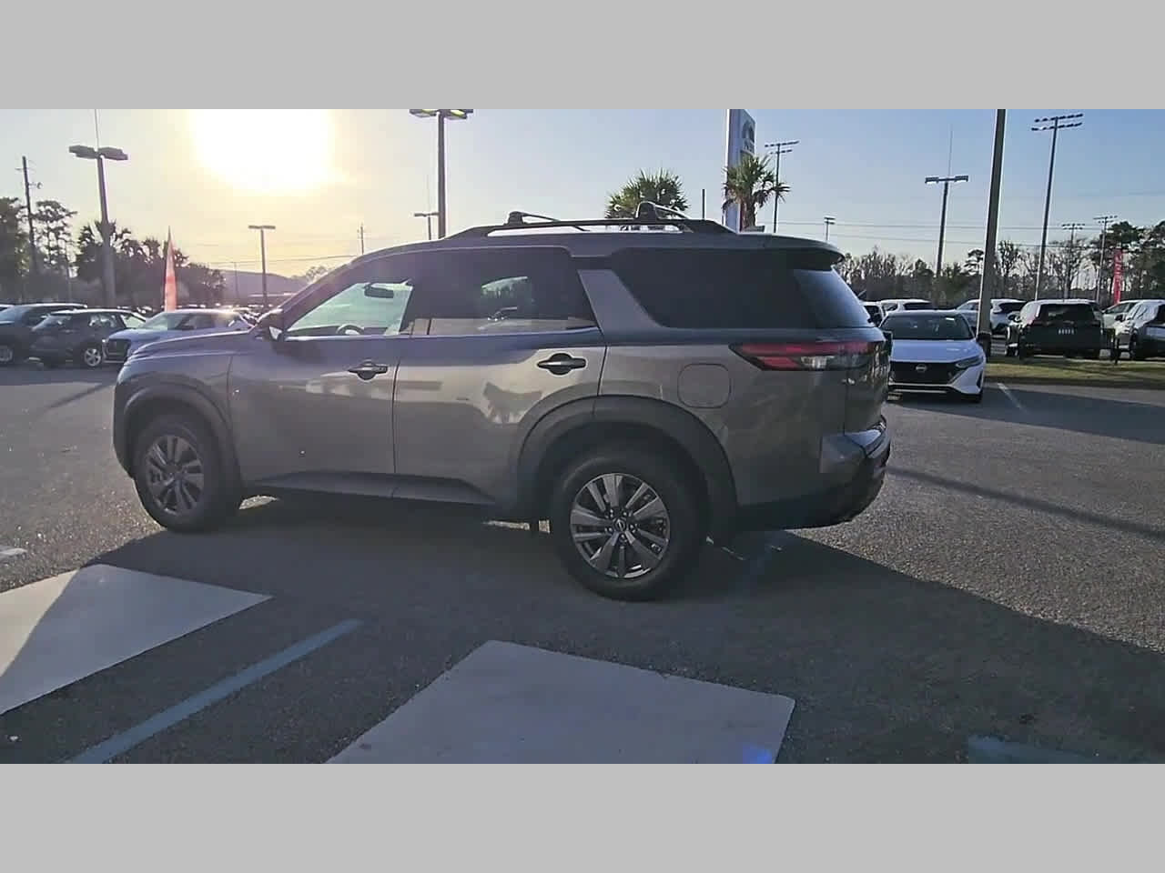 Used 2024 Nissan Pathfinder SV w/ Cargo Package image 27