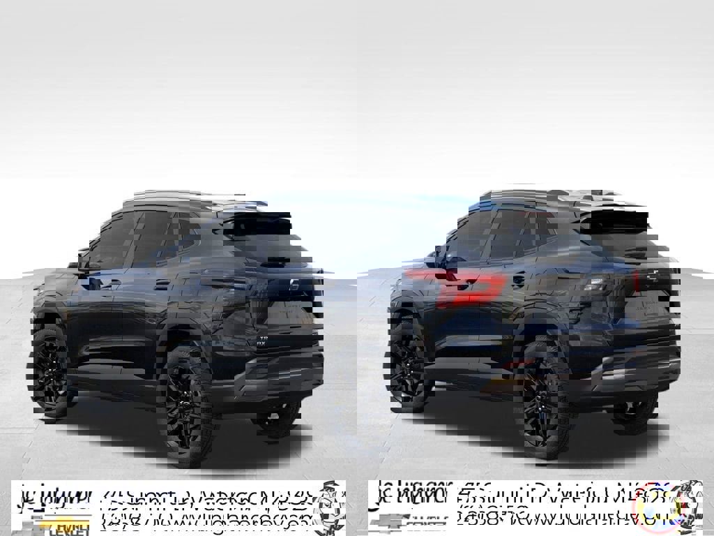 New 2026 Chevrolet Trax ACTIV FWD image 3