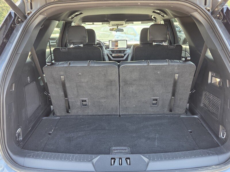 Used 2025 Ford Explorer ST-Line AWD/4WD image 11