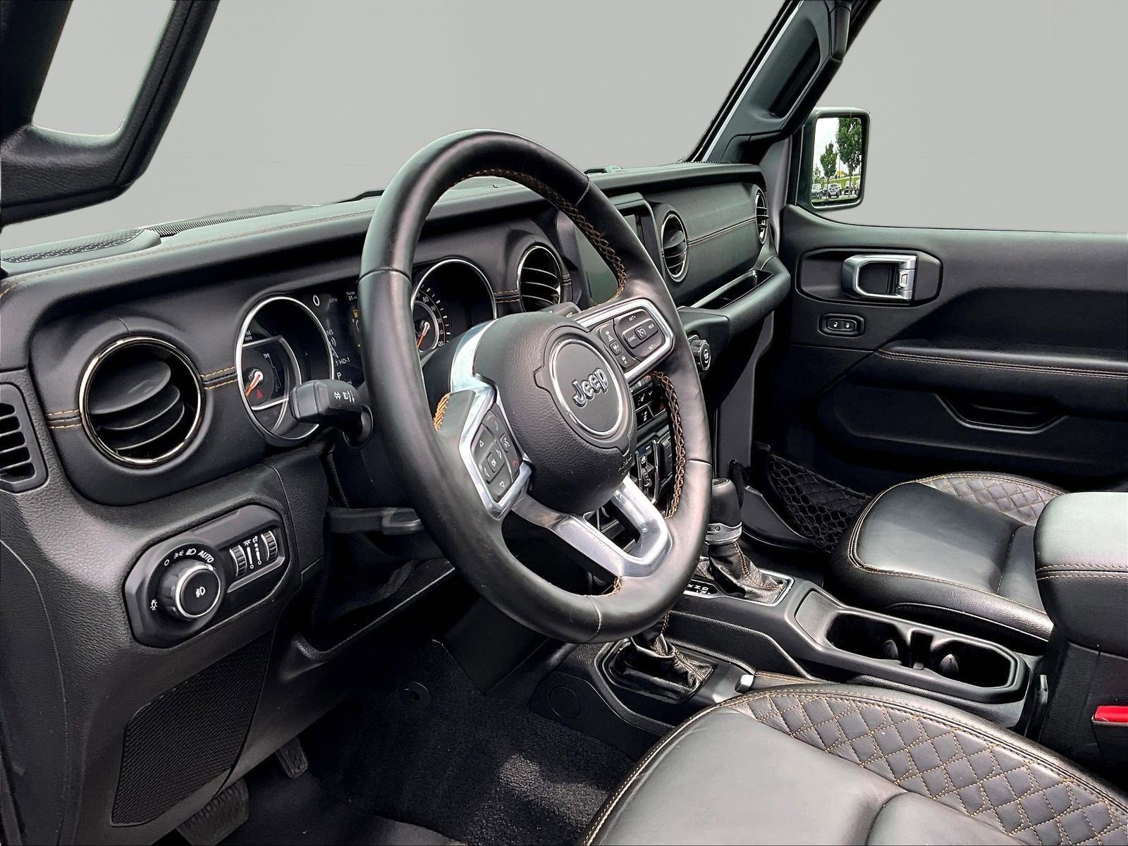 Used 2021 Jeep Wrangler Unlimited Sahara AWD/4WD image 17