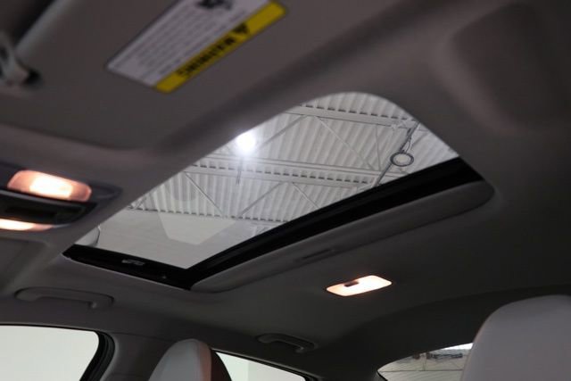 Certified 2025 Hyundai Elantra Limited image 30