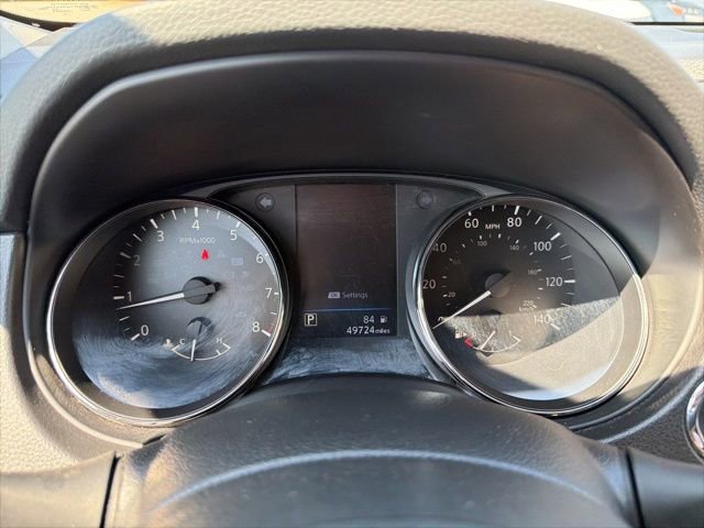 Used 2020 Nissan Rogue SV image 20