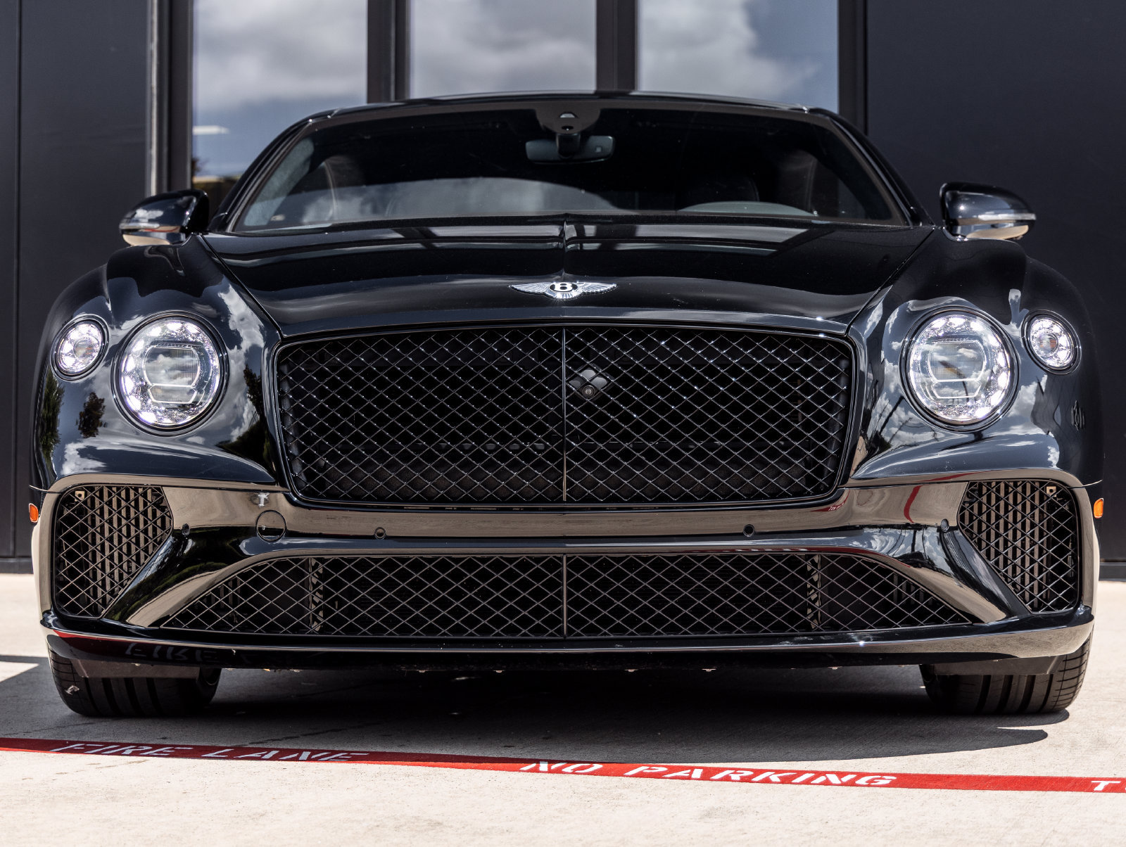 Used 2023 Bentley Continental GT Mulliner AWD/4WD image 4