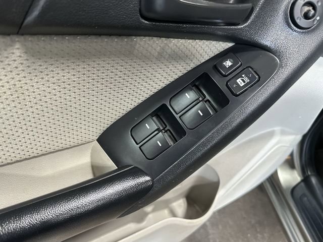 Used 2012 Kia Forte EX w/ Fuel Economy Pkg FWD image 19