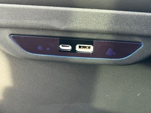 New 2026 Chrysler Pacifica Limited w/ S Appearance Package image 35