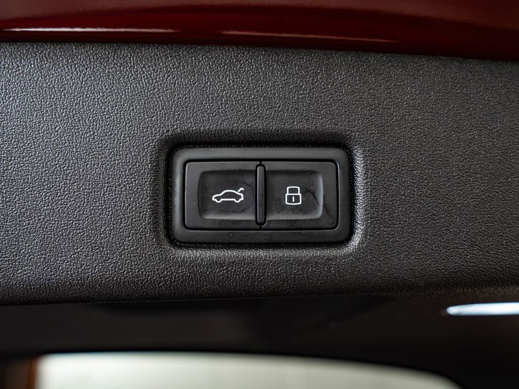 Used 2025 Audi Q5 Premium Plus w/ Premium Plus AWD/4WD image 21