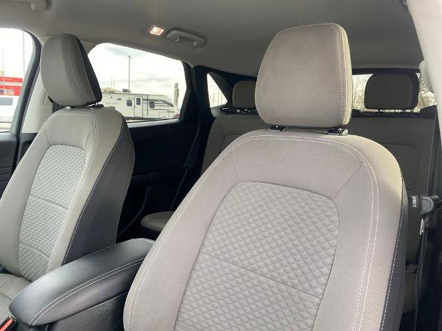 Certified 2021 Ford Escape SE image 11
