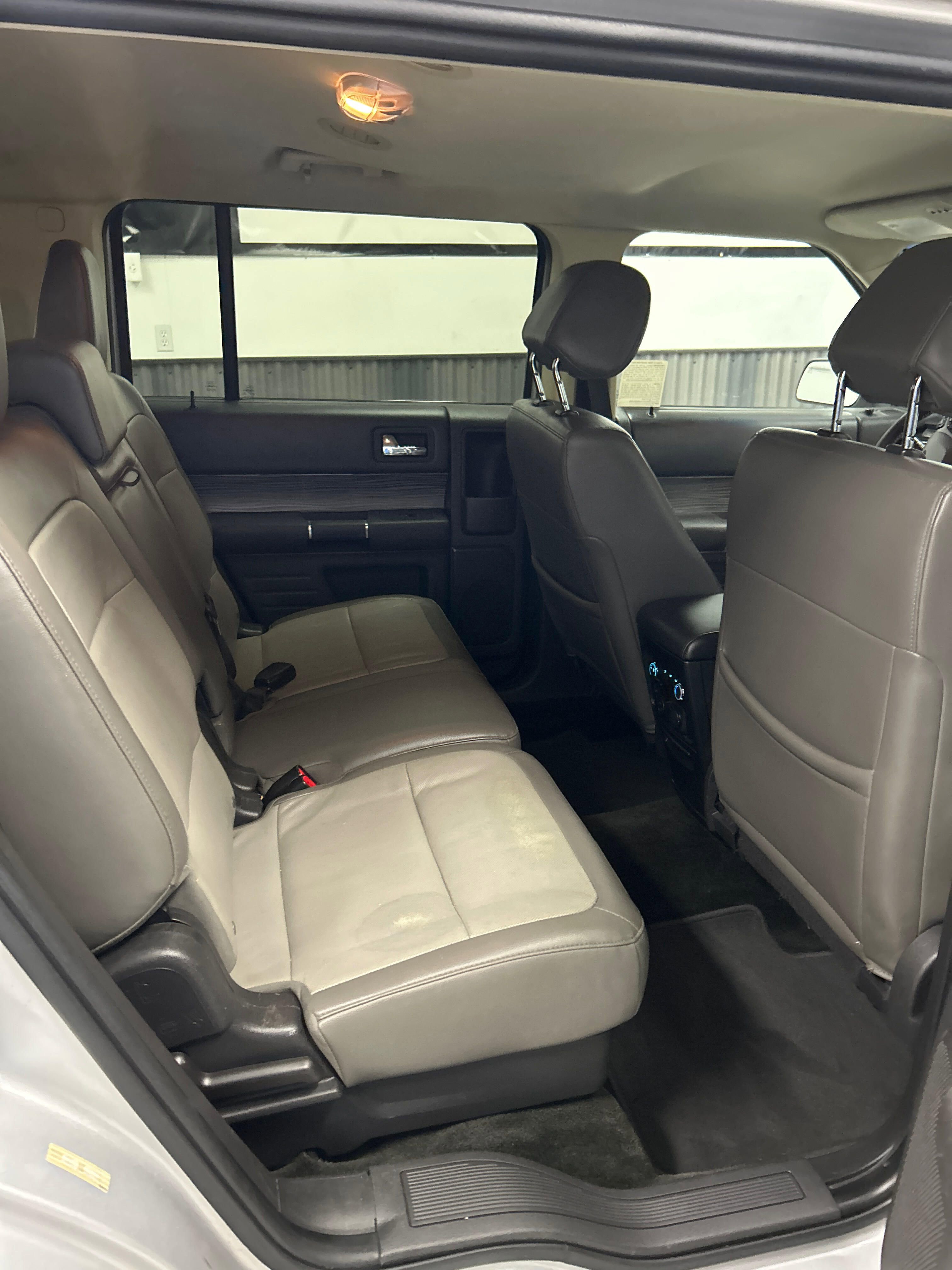 Used 2016 Ford Flex SEL w/ Equipment Group 202A FWD image 14
